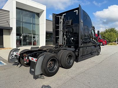 2023 Freightliner CASCADIA 126