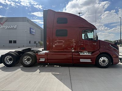 2024 Volvo VNL64T860