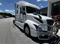 2023 Volvo VNL64T860