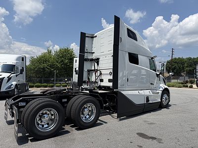 2027 Volvo VNL64T860