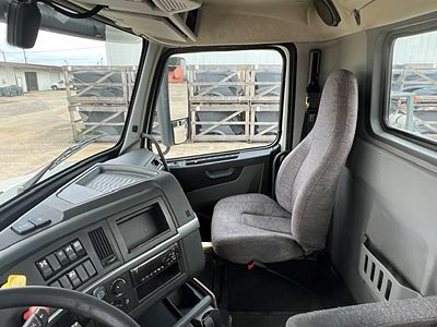 2019 Volvo VNL