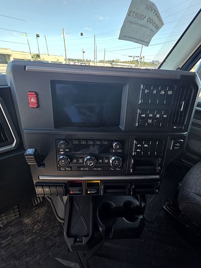 2026 Mack PIONEER 64T
