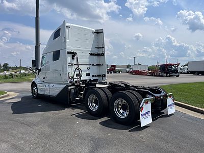 2026 Volvo VNL64T860