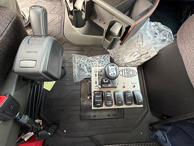 2027 Volvo VHD64B300
