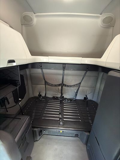 2022 Freightliner CASCADIA 126