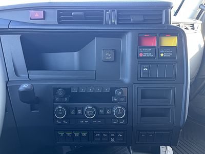 2027 Volvo VNL64T860