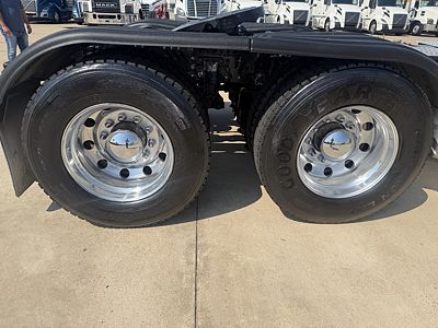 2020 Mack ANTHEM 64T