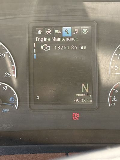 2022 Freightliner CASCADIA 126
