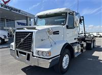 2019 Volvo VHD64B200