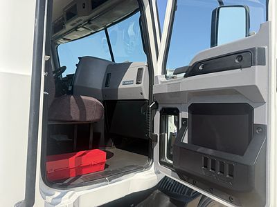 2020 Mack ANTHEM 64T