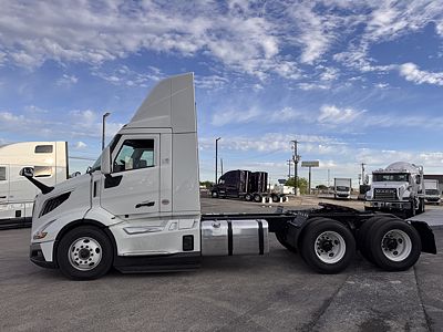 2027 Volvo VNR64T300