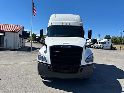 2022 Freightliner CASCADIA 126