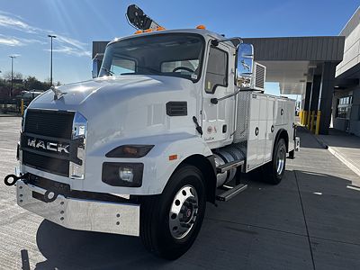 2026 Mack MD642
