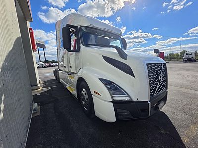 2023 Volvo VNL64T740