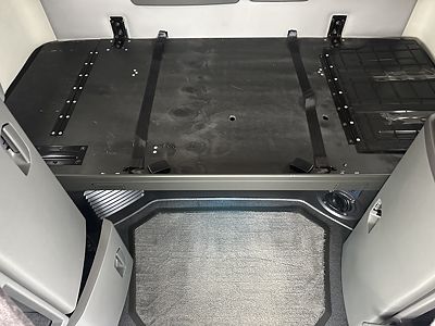 2021 Volvo VNL64T760