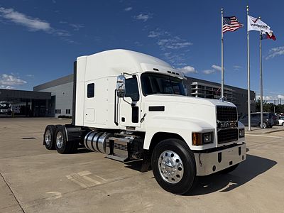 2022 Mack PIN64T