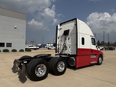 2023 Freightliner CASCADIA 126