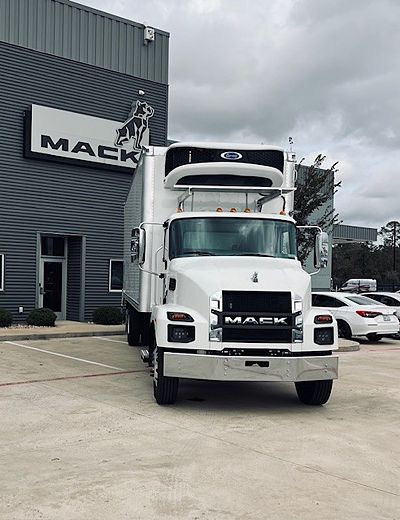 2026 Mack MD642