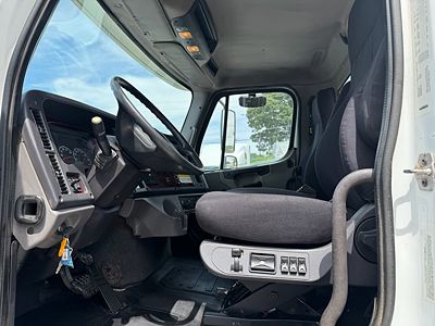 2018 Freightliner 114SD