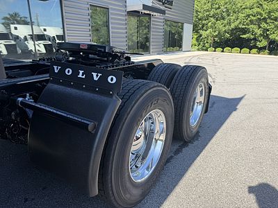 2027 Volvo VNL64T860