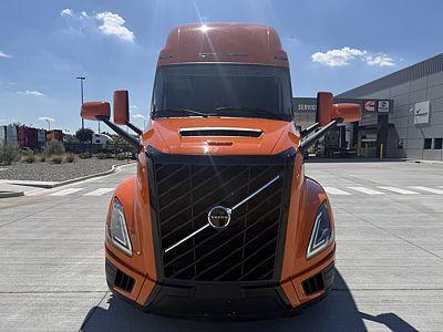 2026 Volvo VNL64T860