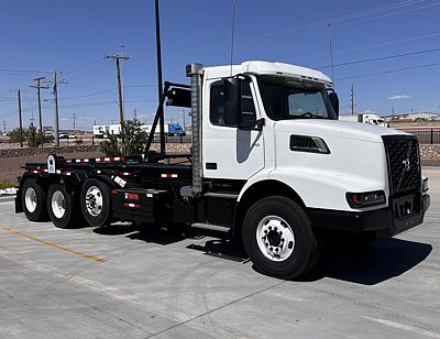 2026 Volvo VHD64B300