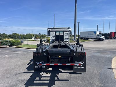 2027 Volvo VHD64B300
