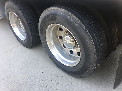 2005 Volvo VNL64T630