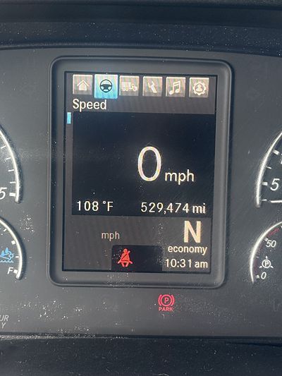 2019 Freightliner CASCADIA 126