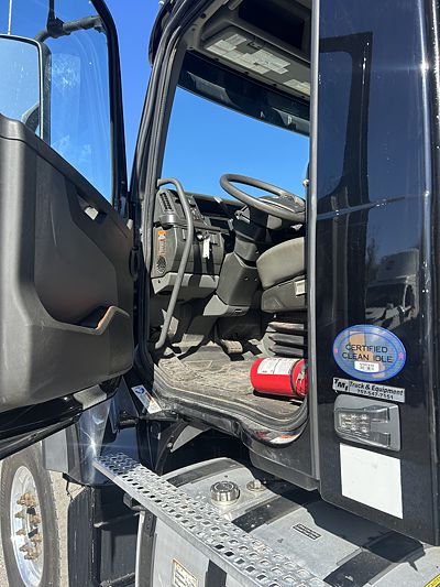 2024 Volvo VHD