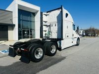2020 Freightliner CASCADIA 126