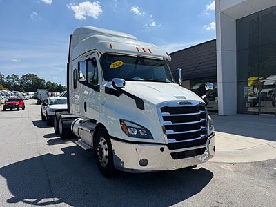 2020 Freightliner CASCADIA 126