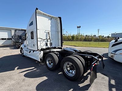 2023 Kenworth T680