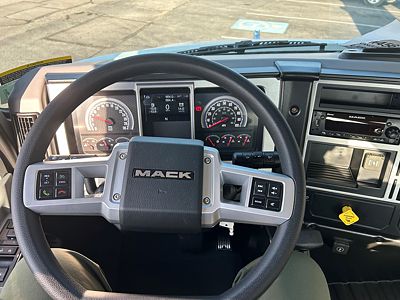 2027 Mack MD642