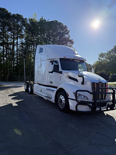 2023 Peterbilt 579
