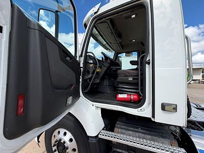 2019 Volvo VNR