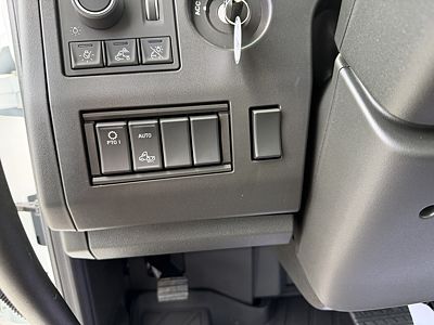 2027 Volvo VNL64T300