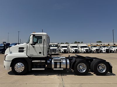 2020 Mack ANTHEM 64T