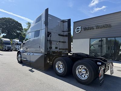 2027 Volvo VNL64T860
