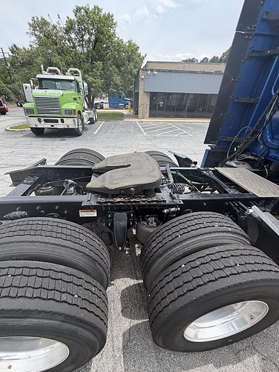 2021 Freightliner CASCADIA 126