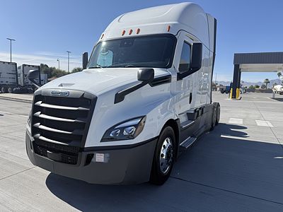 2022 Freightliner CASCADIA 126