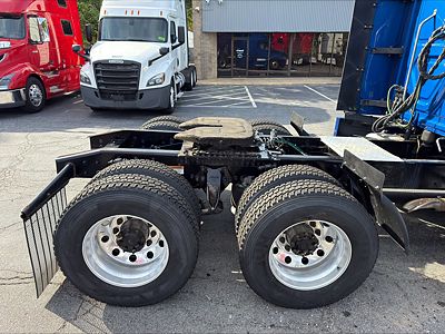 2021 Freightliner CASCADIA 126