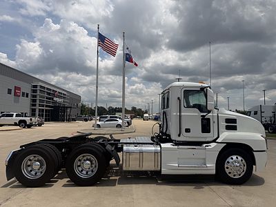 2020 Mack ANTHEM 64T