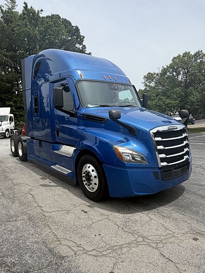 2021 Freightliner CASCADIA 126