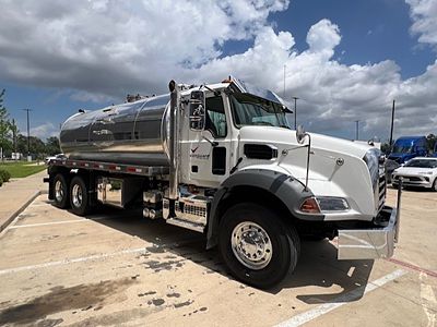 2026 Mack GRANITE 64B