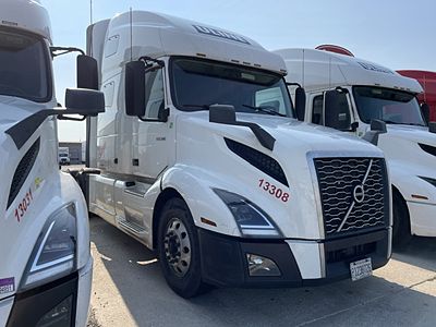 2021 Volvo VNL64T760