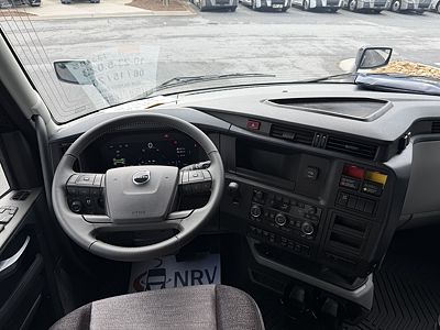 2027 Volvo VNL64T860