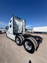 2025 Volvo VNL64T860