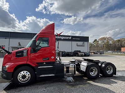 2027 Mack ANTHEM GEN2 64T