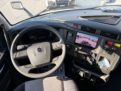 2027 Volvo VNL64T840